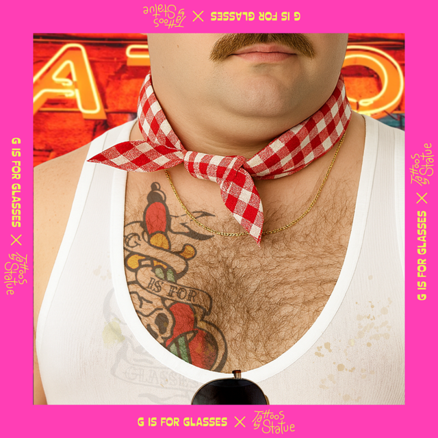 Landen Statue Tattoos Lens Cloth Kit